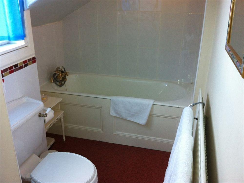 Bonnington Guest House เอดินบะระ ภายนอก รูปภาพ
