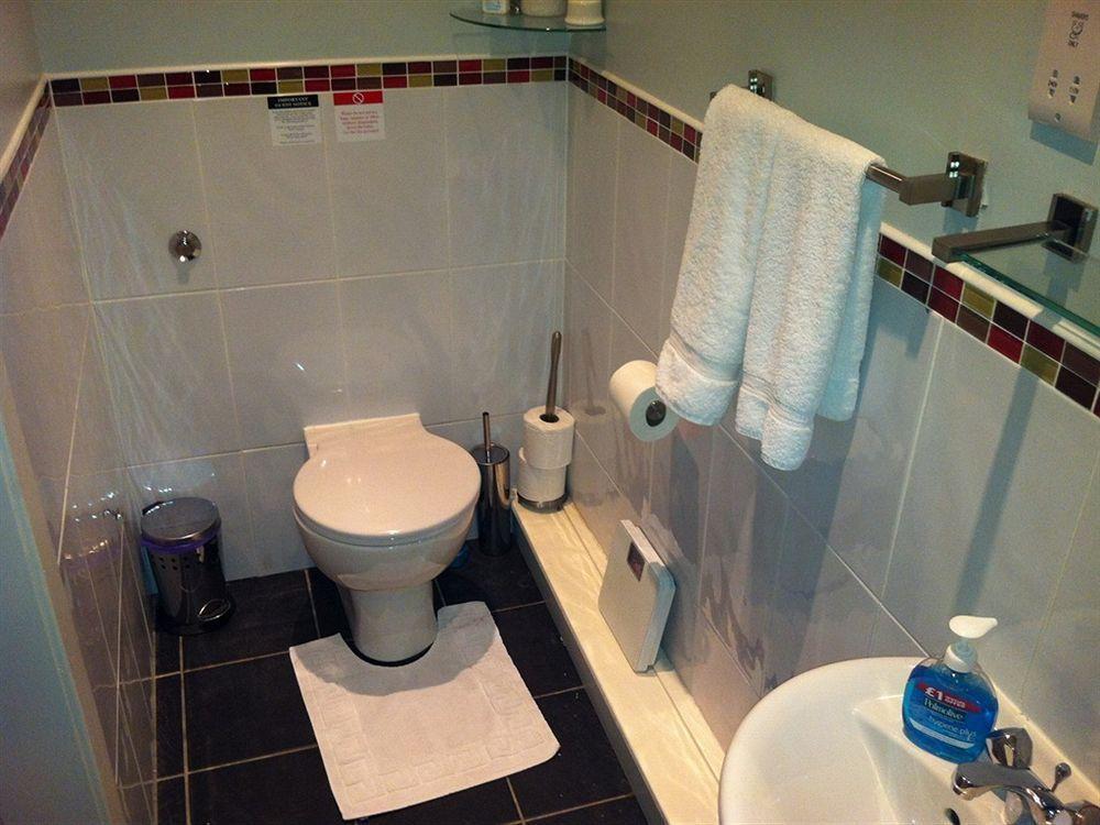 Bonnington Guest House เอดินบะระ ภายนอก รูปภาพ