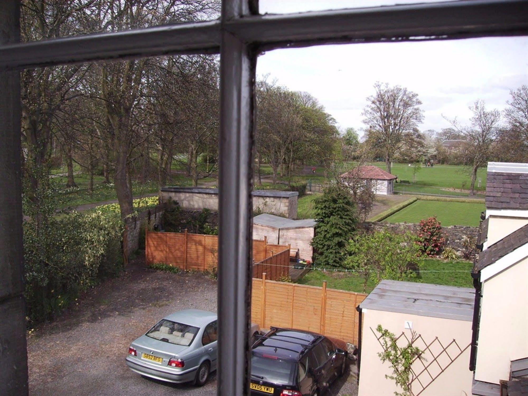 Bonnington Guest House เอดินบะระ ภายนอก รูปภาพ