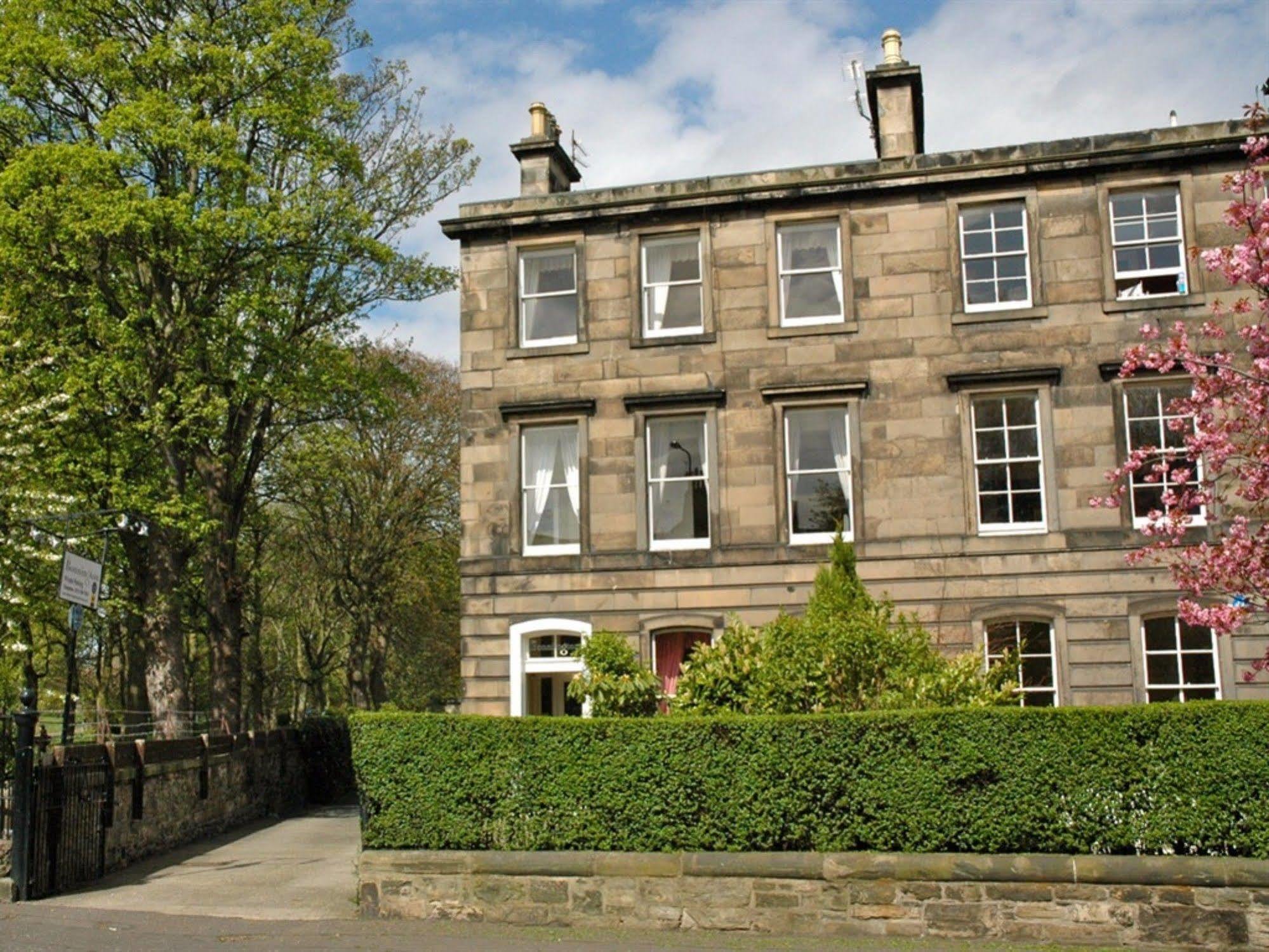 Bonnington Guest House เอดินบะระ ภายนอก รูปภาพ